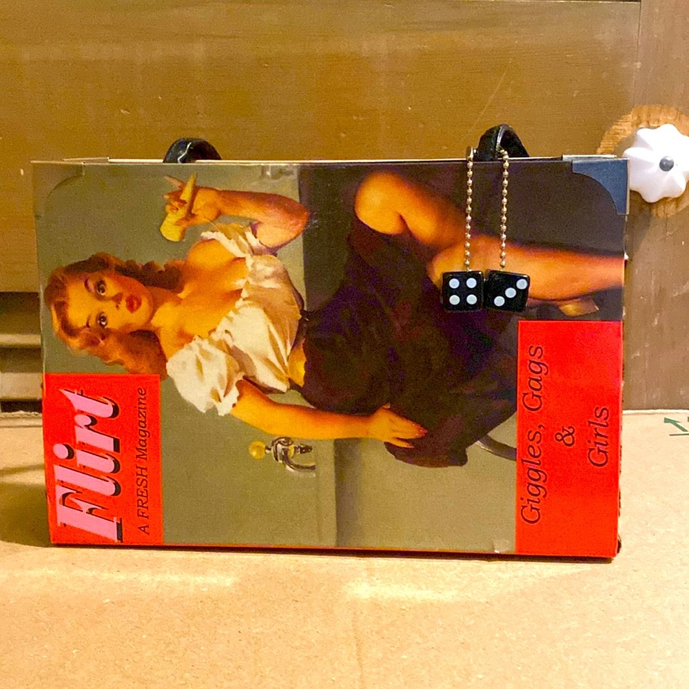Retro Flirt magazine cover clutch w/dice key chain includes retro metal wallet